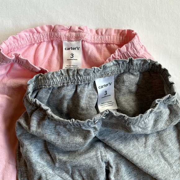 Carter’s Baby Girl’s Bundle of 3 Long Sleeve Onesies and 3 Pants Size 3 Months - Picture 15 of 16